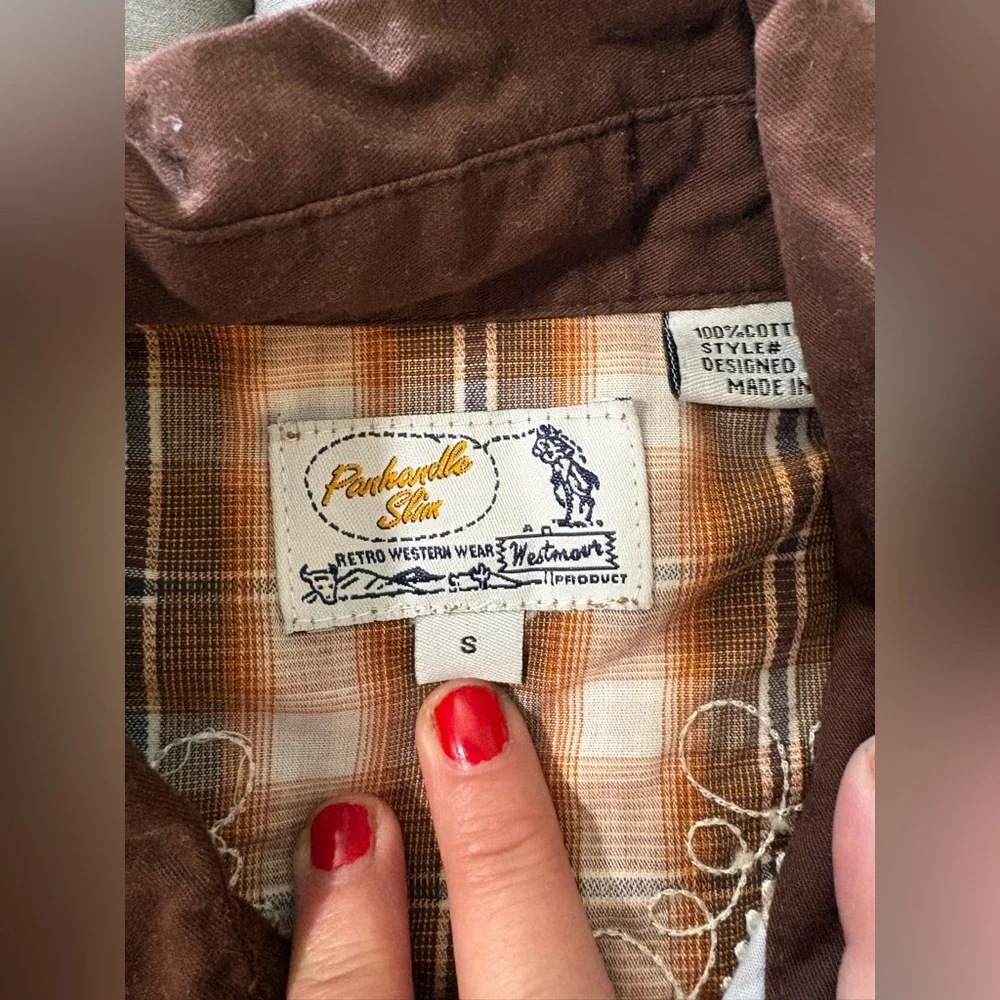 Vintage ladies pearl snap yoke Brown Plaid Western Snap-Front Shirt - Picture 5 of 10